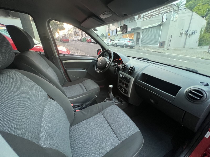 LOGAN 1.0 EXPRESSION 16V FLEX 4P MANUAL - 2010 - CAXIAS DO SUL