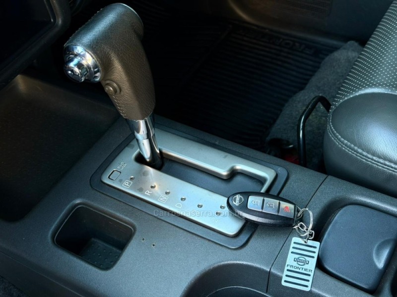 FRONTIER 2.5 LE 4X4 CD TURBO ELETRONIC DIESEL 4P AUTOMÁTICO - 2014 - LAGOA VERMELHA