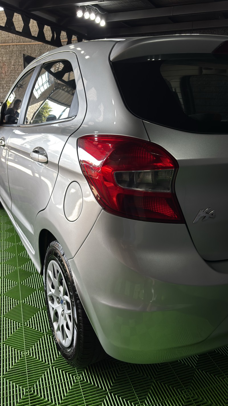 KA 1.0 SE 12V FLEX 4P MANUAL - 2018 - FELIZ