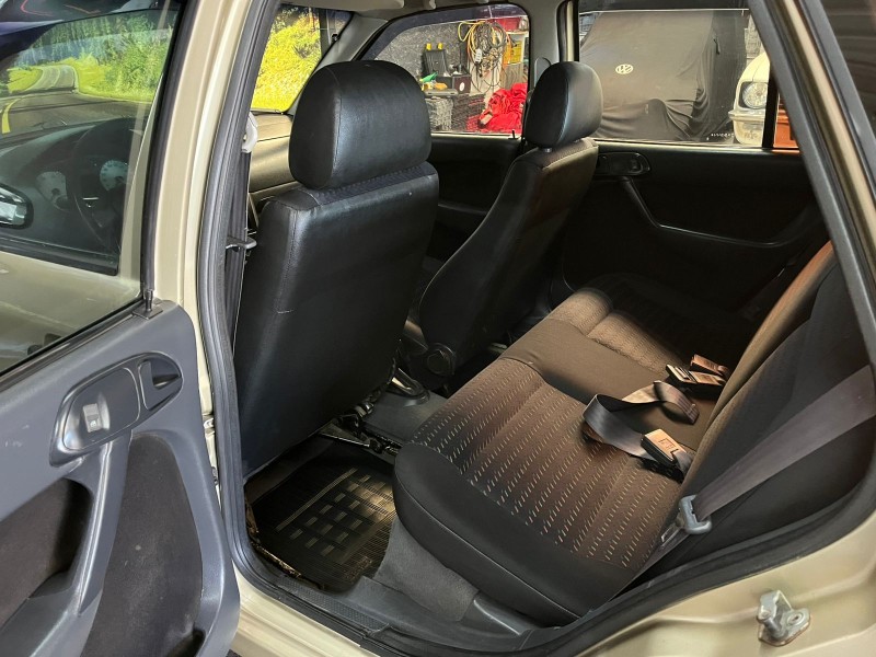 PARATI 1.6 MI CITY 8V FLEX 4P MANUAL G.III - 2004 - CAXIAS DO SUL