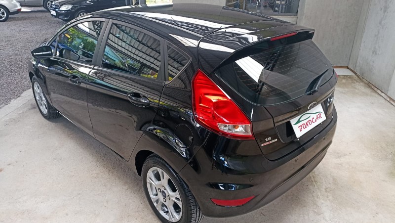FIESTA 1.6 SE HATCH 16V FLEX 4P AUTOMÁTICO - 2014 - CAXIAS DO SUL