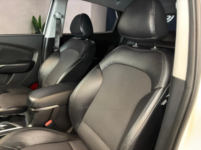 IX35 2.0 16V FLEX 4P AUTOMÁTICO - 2015 - CARLOS BARBOSA