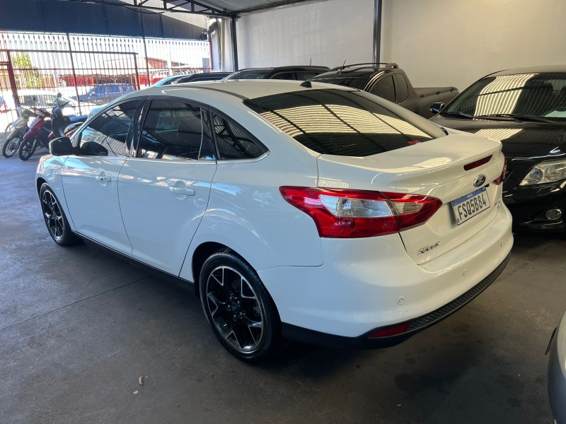 FOCUS 2.0 TITANIUM SEDAN 16V FLEX 4P AUTOMÁTICO - 2015 - CAXIAS DO SUL