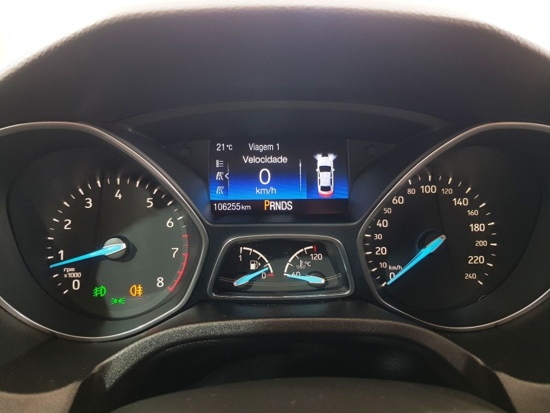FOCUS 2.0 TITANIUM HATCH 16V FLEX 4P AUTOMÁTICO - 2016 - CAXIAS DO SUL