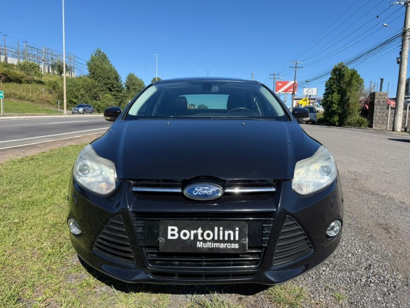 FOCUS 2.0 TITANIUM SEDAN 16V FLEX 4P AUTOMÁTICO - 2015 - FARROUPILHA