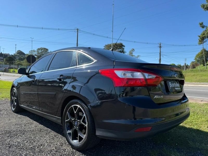 FOCUS 2.0 TITANIUM SEDAN 16V FLEX 4P AUTOMÁTICO - 2015 - FARROUPILHA