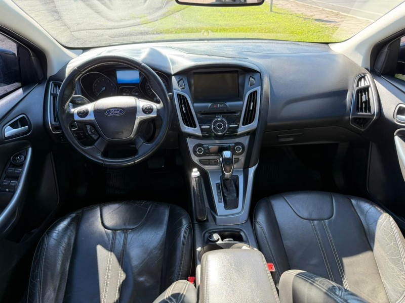 FOCUS 2.0 TITANIUM SEDAN 16V FLEX 4P AUTOMÁTICO - 2015 - FARROUPILHA