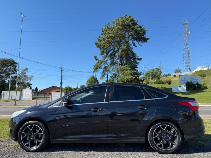 FOCUS 2.0 TITANIUM SEDAN 16V FLEX 4P AUTOMÁTICO - 2015 - FARROUPILHA