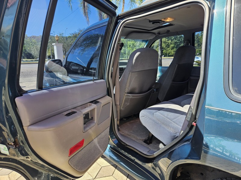 EXPLORER 4.0 XLT 4X4 V6 GASOLINA 4P MANUAL - 1994 - BOM PRINCíPIO