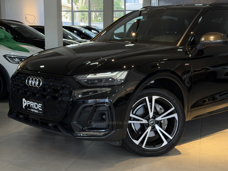 Q5 2.0 TFSI S LINE BLACK QUATTRO S TRONIC GASOLINA 4P - 2023 - CAXIAS DO SUL