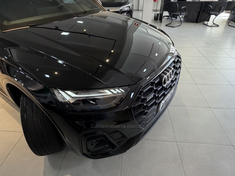 Q5 2.0 TFSI S LINE BLACK QUATTRO S TRONIC GASOLINA 4P - 2023 - CAXIAS DO SUL