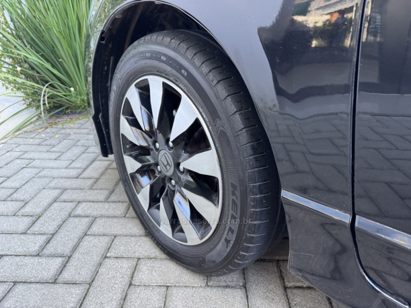 CIVIC 1.8 LXL SE 16V FLEX 4P AUTOMÁTICO - 2011 - FARROUPILHA