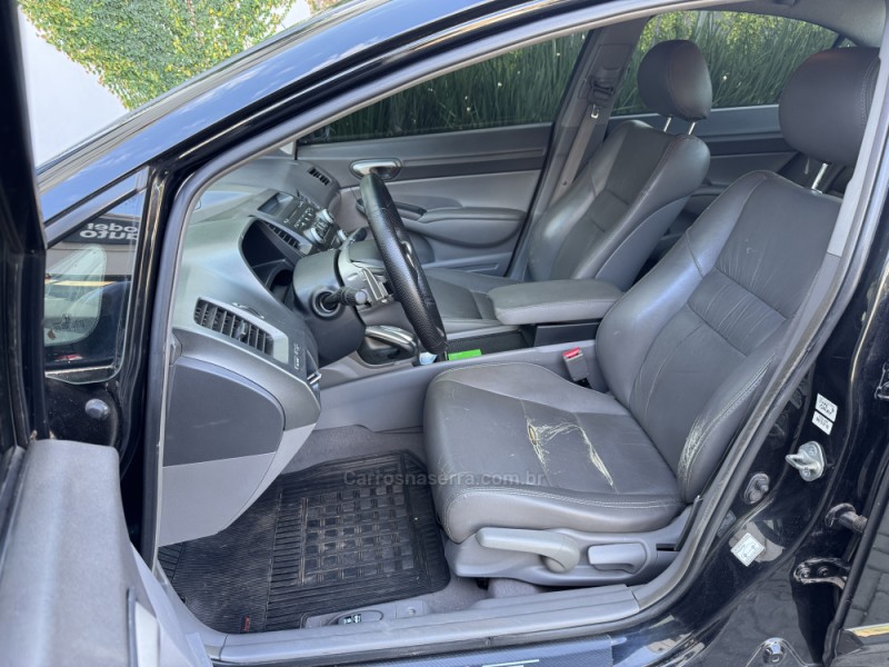 CIVIC 1.8 LXL SE 16V FLEX 4P AUTOMÁTICO - 2011 - FARROUPILHA