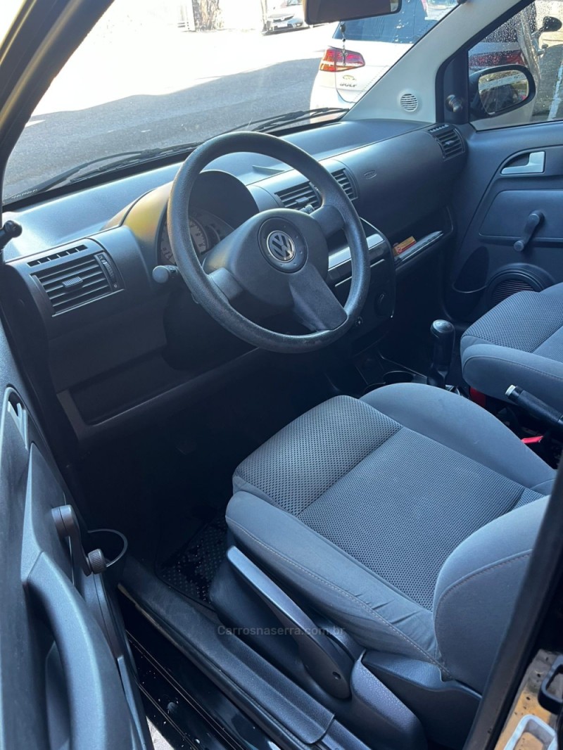 FOX 1.0 MI 8V FLEX 4P MANUAL - 2009 - CARLOS BARBOSA