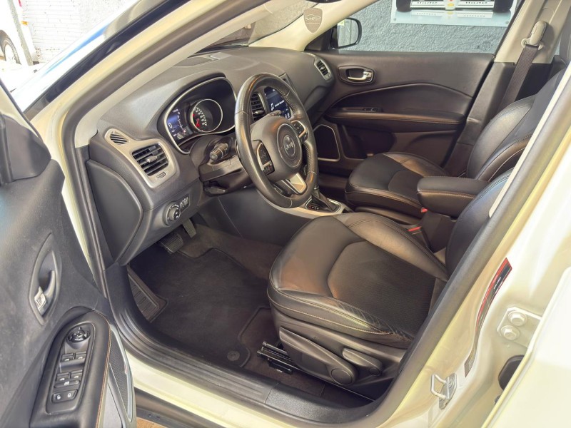 COMPASS 2.0 16V FLEX LONGITUDE AUTOMÁTICO - 2019 - FARROUPILHA