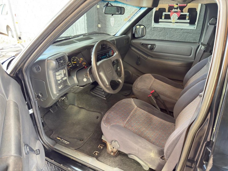 BLAZER 4.3 SFI DLX 4X2 V6 12V GASOLINA 4P MANUAL - 2000 - FARROUPILHA