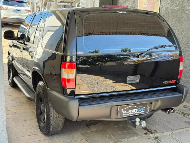 BLAZER 4.3 SFI DLX 4X2 V6 12V GASOLINA 4P MANUAL - 2000 - FARROUPILHA
