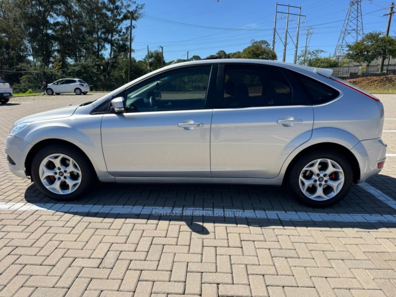 FOCUS 2.0 TITANIUM HATCH 16V FLEX 4P AUTOMÁTICO - 2012 - CAXIAS DO SUL