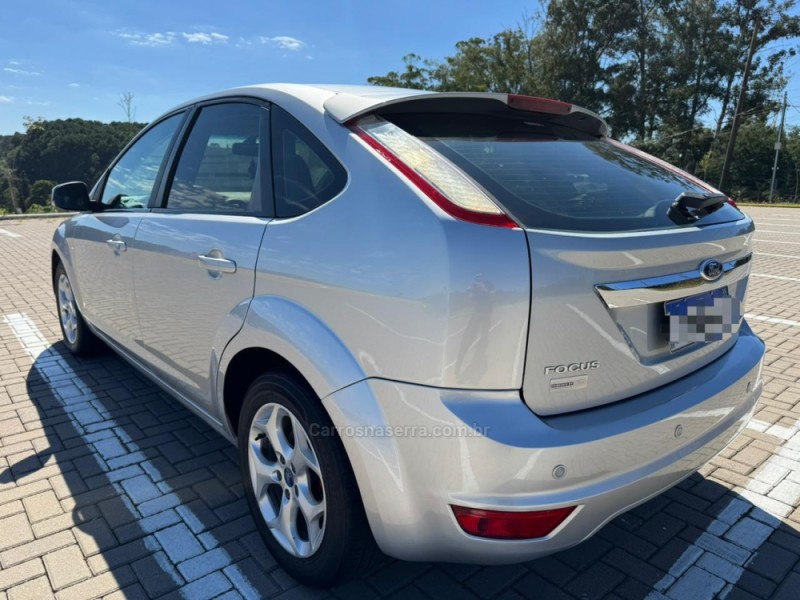 FOCUS 2.0 TITANIUM HATCH 16V FLEX 4P AUTOMÁTICO - 2012 - CAXIAS DO SUL