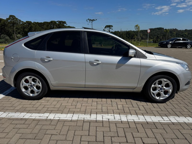 FOCUS 2.0 TITANIUM HATCH 16V FLEX 4P AUTOMÁTICO - 2012 - CAXIAS DO SUL
