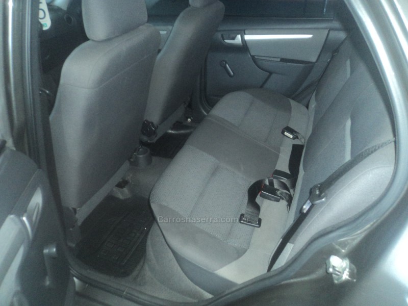 CELTA 1.0 MPFI LT 8V FLEX 4P MANUAL - 2015 - FARROUPILHA