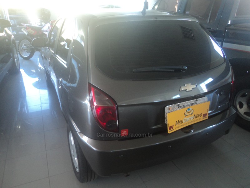 CELTA 1.0 MPFI LT 8V FLEX 4P MANUAL - 2015 - FARROUPILHA