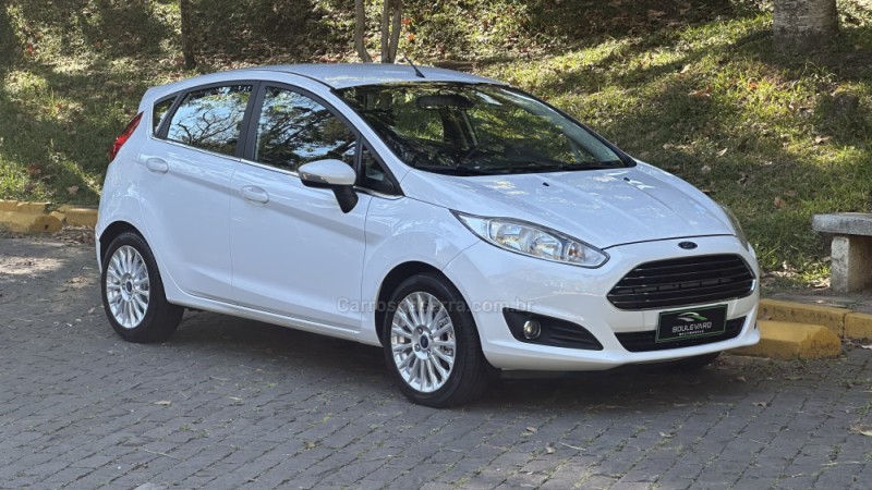 fiesta 1.6 titanium hatch 16v flex 4p automatico 2015 caxias do sul