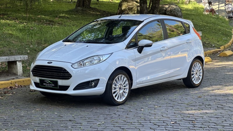 FIESTA 1.6 TITANIUM HATCH 16V FLEX 4P AUTOMÁTICO - 2015 - CAXIAS DO SUL