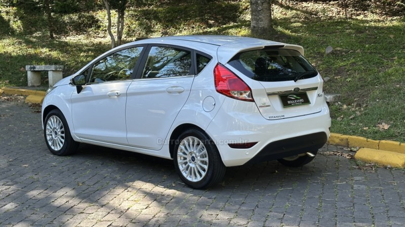 FIESTA 1.6 TITANIUM HATCH 16V FLEX 4P AUTOMÁTICO - 2015 - CAXIAS DO SUL