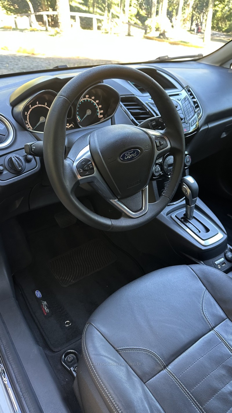 FIESTA 1.6 TITANIUM HATCH 16V FLEX 4P AUTOMÁTICO - 2015 - CAXIAS DO SUL