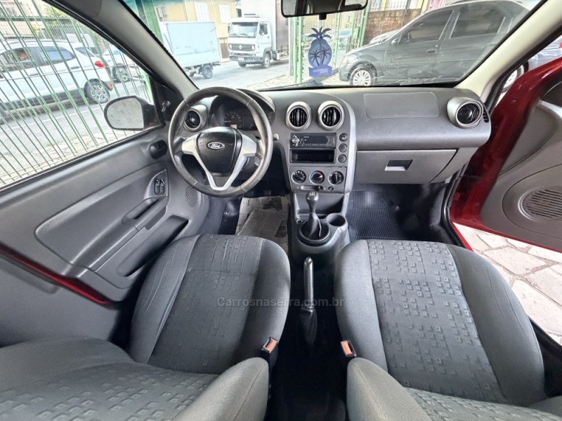 FIESTA 1.0 ROCAM SE 8V FLEX 4P MANUAL - 2004 - CAXIAS DO SUL