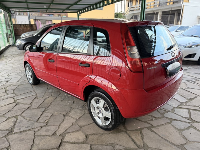 FIESTA 1.0 ROCAM SE 8V FLEX 4P MANUAL - 2004 - CAXIAS DO SUL