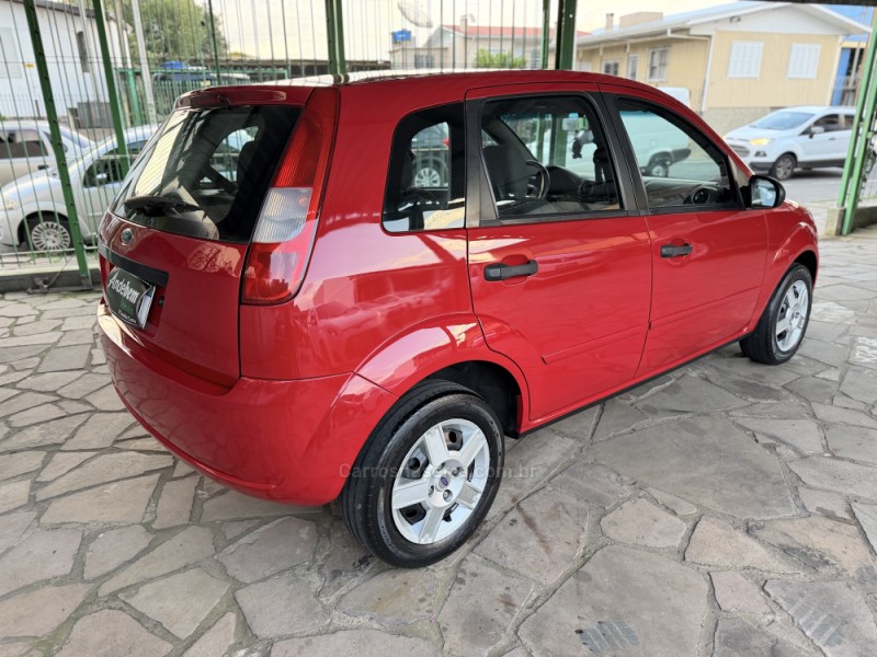 FIESTA 1.0 ROCAM SE 8V FLEX 4P MANUAL - 2004 - CAXIAS DO SUL