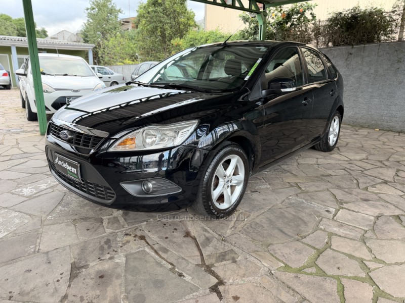 FOCUS 1.6 GLX 16V FLEX 4P MANUAL - 2011 - CAXIAS DO SUL
