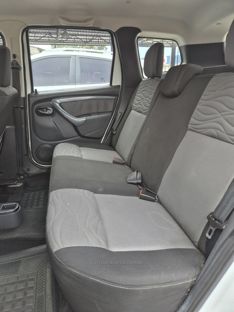 DUSTER 2.0 DYNAMIQUE 4X2 16V FLEX 4P AUTOMÁTICO - 2014 - CAXIAS DO SUL