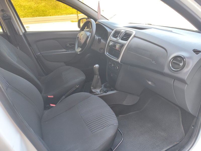 LOGAN 1.0 AUTHENTIQUE 12V FLEX 4P MANUAL - 2019 - FARROUPILHA