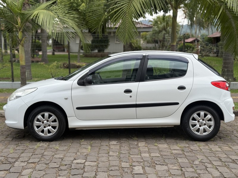 207 1.4 blue lion 8v flex 4p manual 2013 feliz