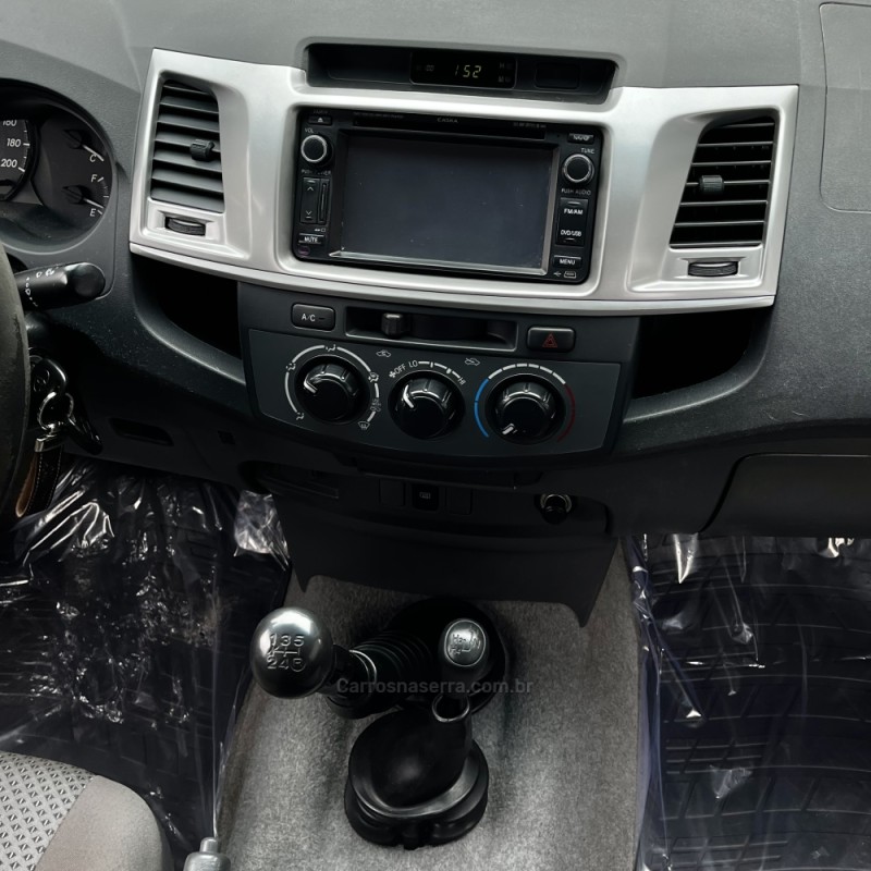 HILUX 3.0 STD 4X4 CD 16V TURBO INTERCOOLER DIESEL 4P MANUAL - 2013 - VACARIA