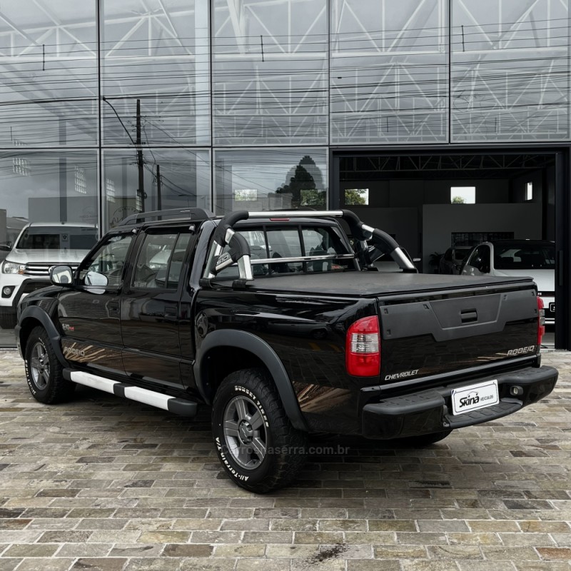 S10 2.8 RODEIO 4X4 CD 12V TURBO ELECTRONIC INTERCOOLER DIESEL 4P MANUAL - 2011 - VACARIA