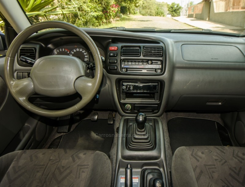 TRACKER 2.0 4X4 16V GASOLINA 4P MANUAL - 2007 - NOVO HAMBURGO