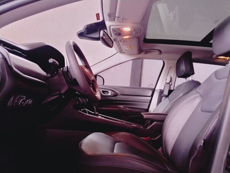 COMPASS 1.3 LONGITUDE T270 16V TURBO FLEX 4P AUTOMÁTICO - 2023 - SãO SEBASTIãO DO CAí