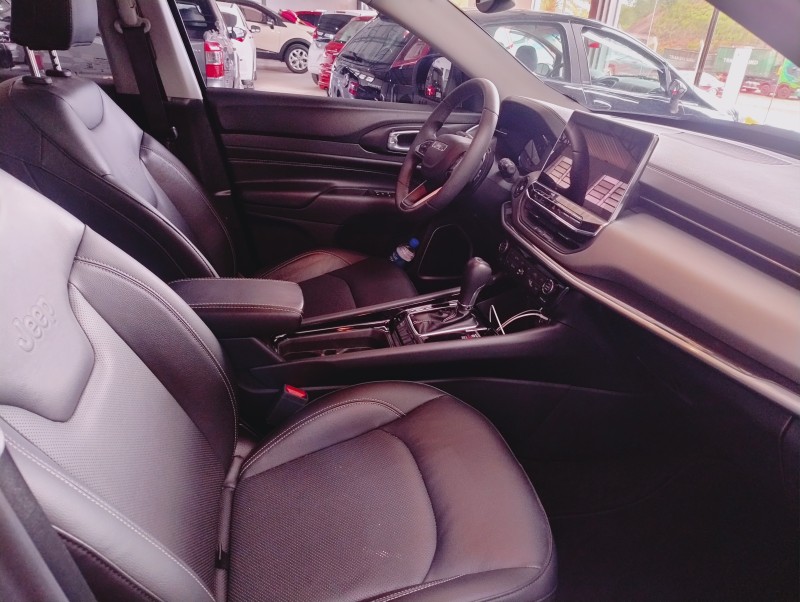 COMPASS 1.3 LONGITUDE T270 16V TURBO FLEX 4P AUTOMÁTICO - 2023 - SãO SEBASTIãO DO CAí