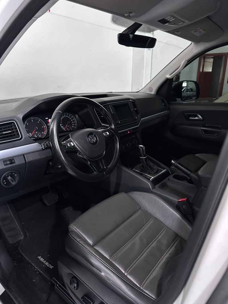 AMAROK 3.0 V6 TDI HIGHLINE CD DIESEL 4MOTION AUTOMÁTICO - 2022 - FARROUPILHA