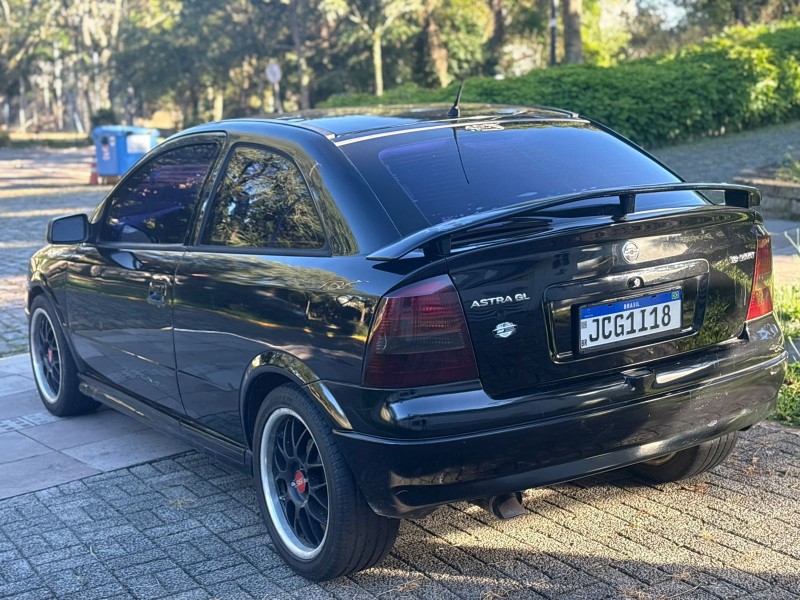 ASTRA 1.8 MPFI GL 8V GASOLINA 2P MANUAL - 2000 - FARROUPILHA