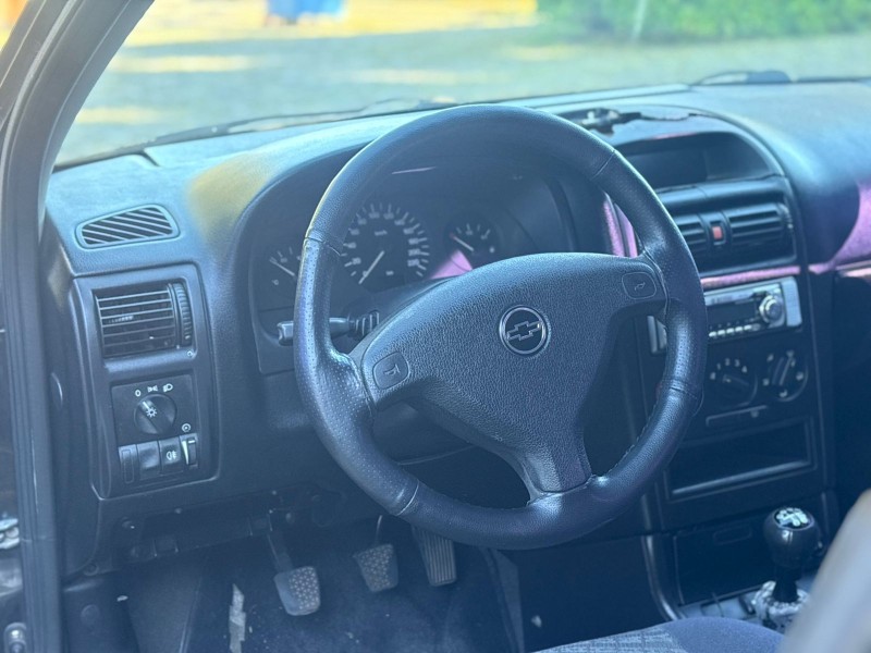 ASTRA 1.8 MPFI GL 8V GASOLINA 2P MANUAL - 2000 - FARROUPILHA