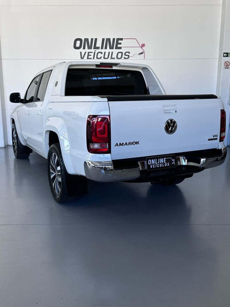 AMAROK 3.0 V6 EXTREME CD DIESEL 4X4 AT 4P AUTOMÁTICO - 2020 - FARROUPILHA