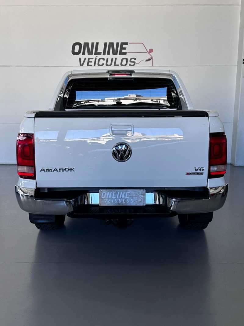 AMAROK 3.0 V6 EXTREME CD DIESEL 4X4 AT 4P AUTOMÁTICO - 2020 - FARROUPILHA