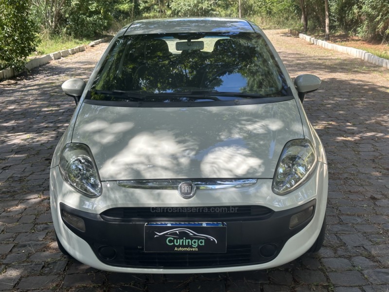 PUNTO 1.4 ATTRACTIVE 8V FLEX 4P MANUAL - 2013 - NOVA PRATA