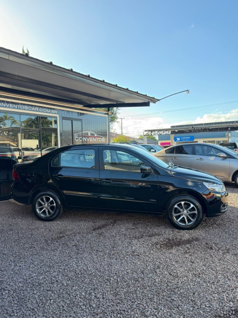 VOYAGE 1.6 MI TREND 8V FLEX 4P MANUAL - 2011 - LAJEADO