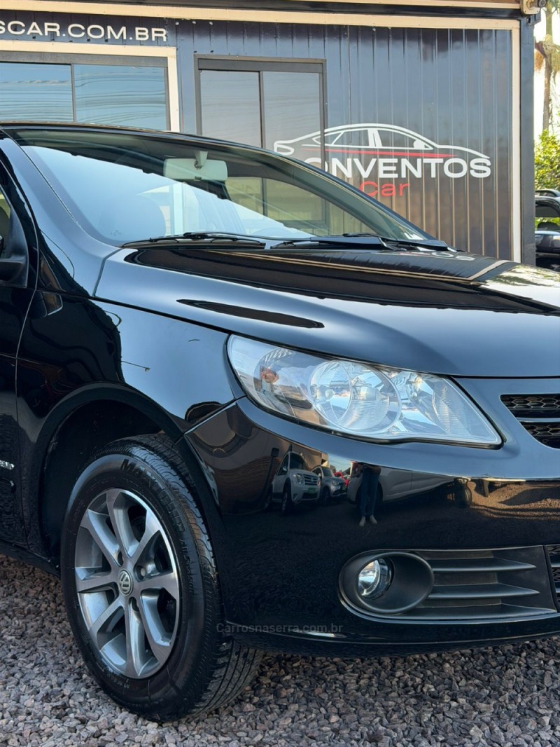 VOYAGE 1.6 MI TREND 8V FLEX 4P MANUAL - 2011 - LAJEADO